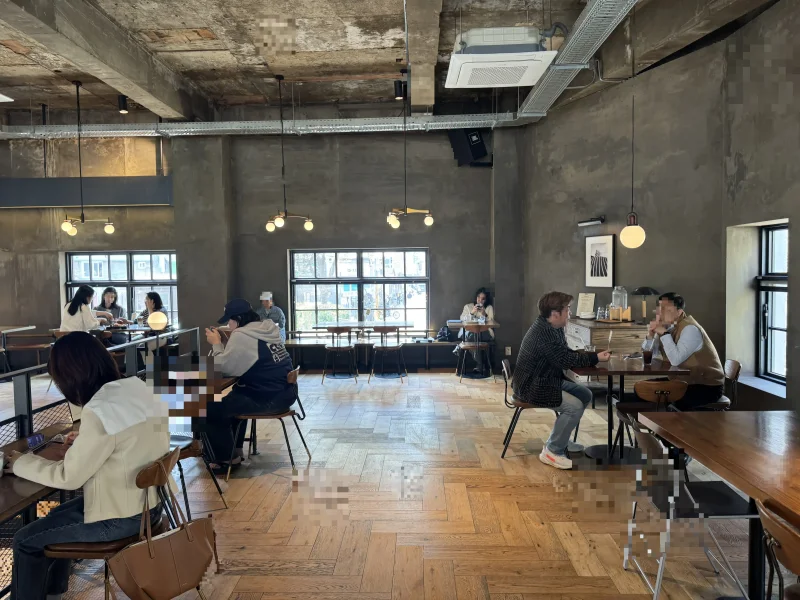 또 다른 내부 좌석 공간 모습